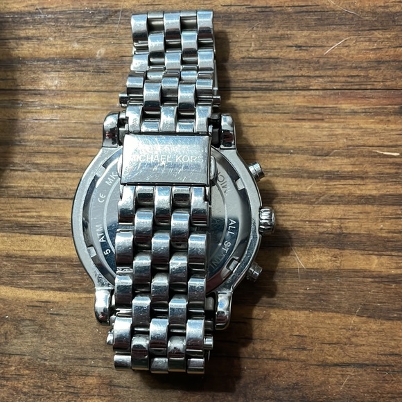 MK Silver Watch - Picture 2 of 6